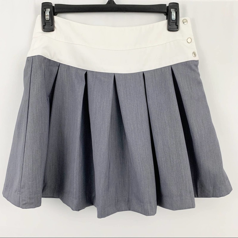 NWT J.O.A. Grey and White Pleated Skirt S